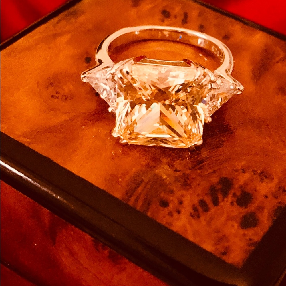 8ct Canary Diamond Ring. Brand New.